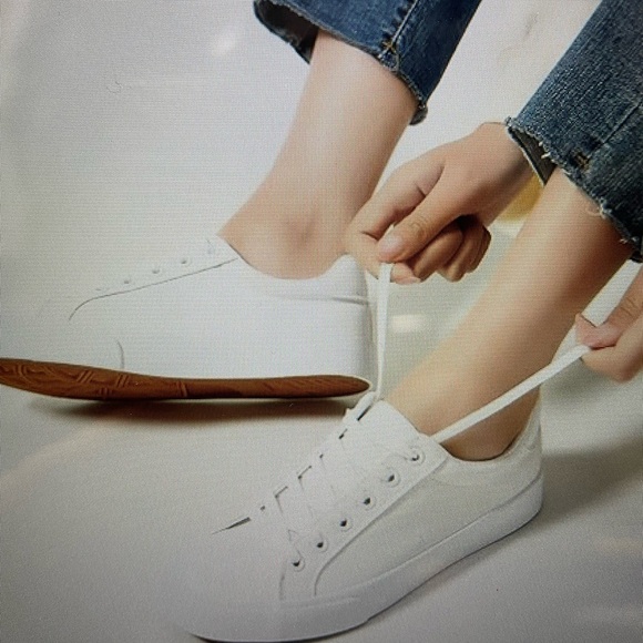 Women's White Tennis Shoes Sneakers Casual Walking Shoe - Picture 6 of 12